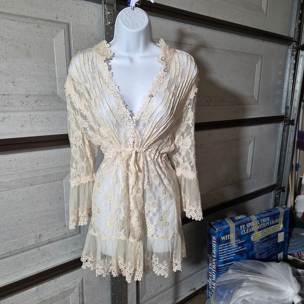 Passion Concept Cream Sheer Floral Lace Robe Fairy Whimsical Bell Sleeve Large